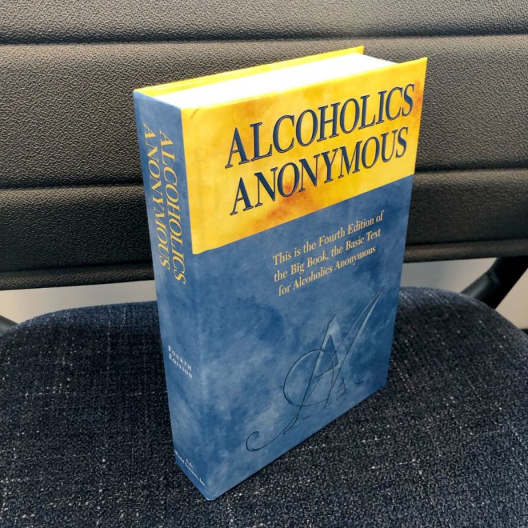 Alcoholics Anonymous Big Book, 4th Edition - Alcoholics Anonymous Cleveland